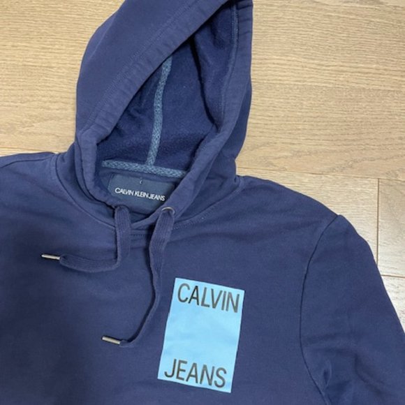 Calvin Klein Jeans Sweatshirt - Picture 5 of 6